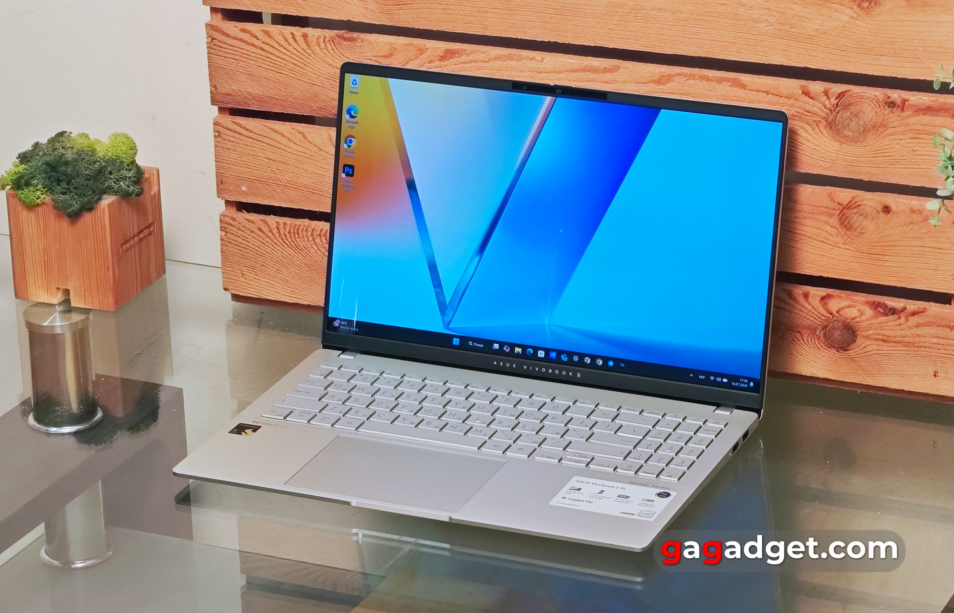 ASUS Vivobook S 15 Overview: Design ASUS Vivobook S 15 Overview: Design