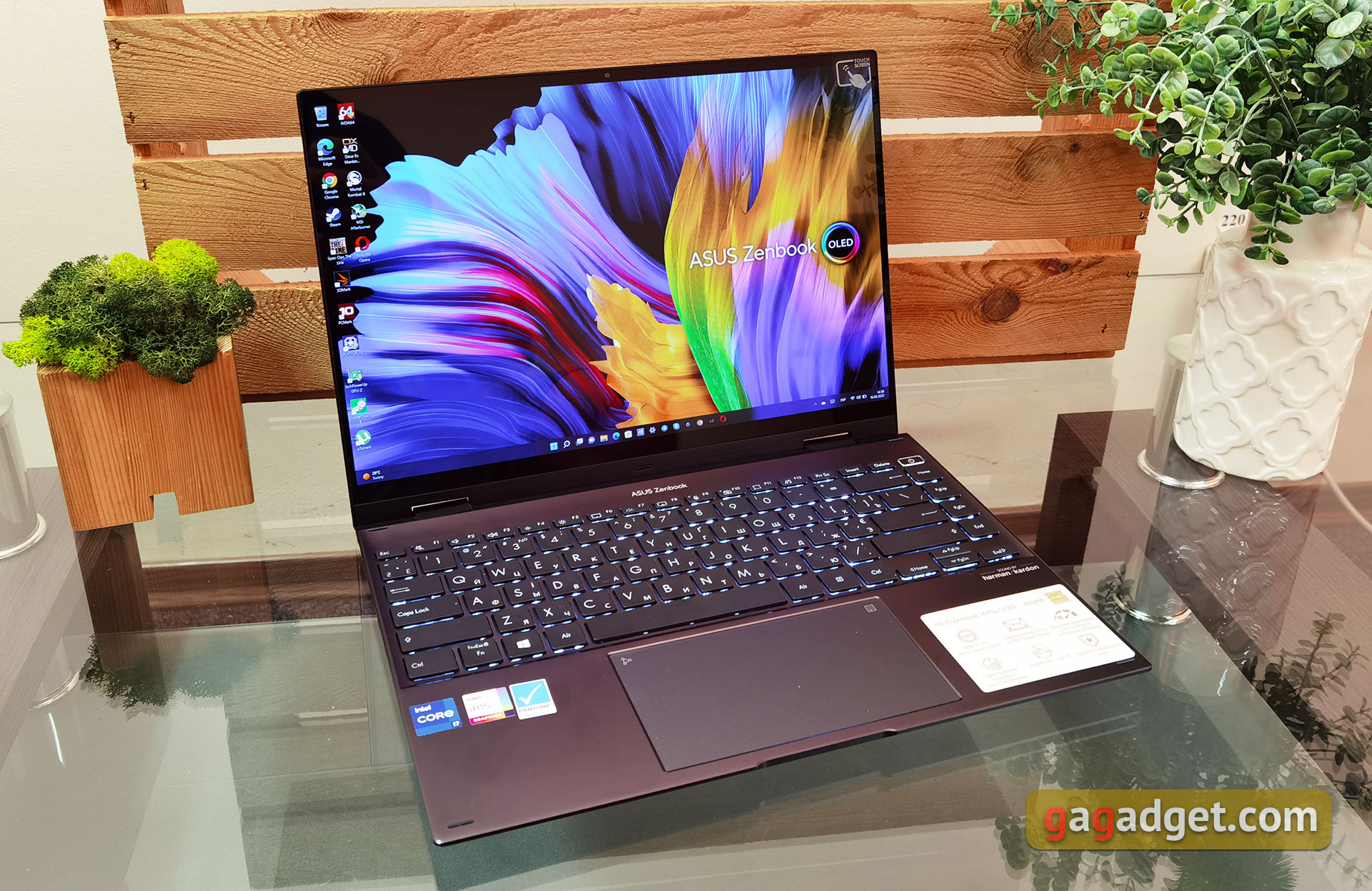Recensione ASUS Zenbook 14 Flip OLED (UP5401E): potente Ultrabook Transformer con schermo OLED Recensione ASUS Zenbook 14 Flip OLED (UP5401E): potente Ultrabook Transformer con schermo OLED