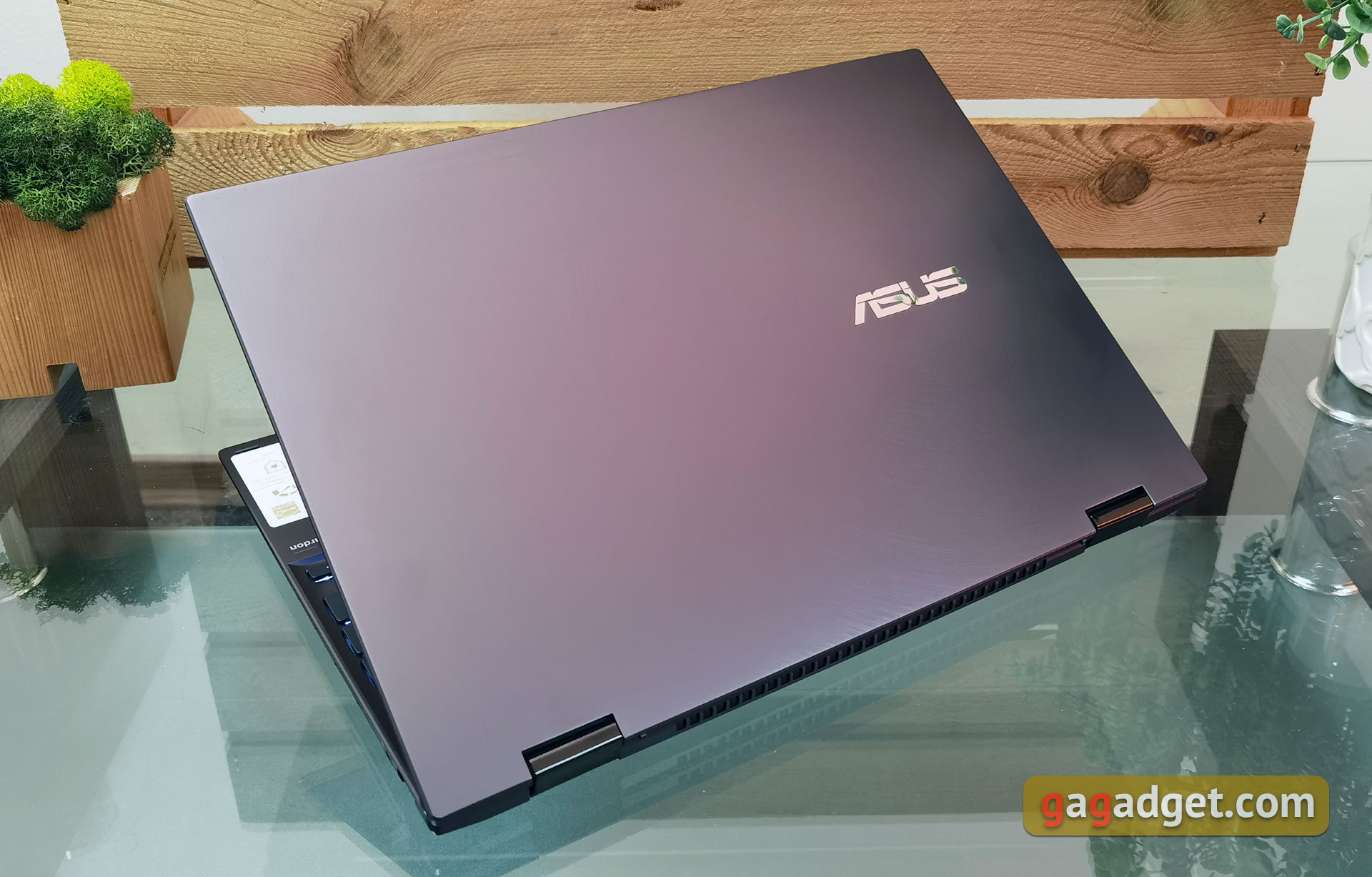 Recensione ASUS Zenbook 14 Flip OLED (UP5401E): potente Ultrabook Transformer con schermo OLED-8 Recensione ASUS Zenbook 14 Flip OLED (UP5401E): potente Ultrabook Transformer con schermo OLED-8