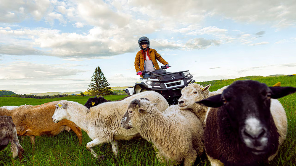 Potenza e tecnologia Can-Am Outlander Electric Potenza e tecnologia Can-Am Outlander Electric