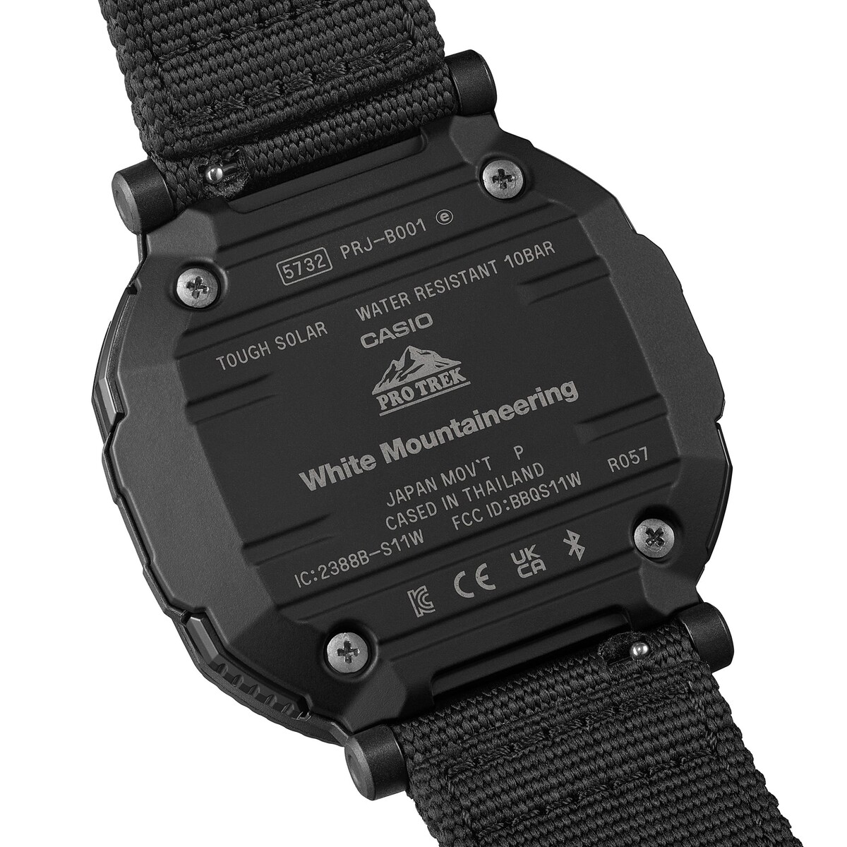 Casio Pro Trek PRJ-B001WM-1 con design nero e motivi triangolari Casio Pro Trek PRJ-B001WM-1 con design nero e motivi triangolari