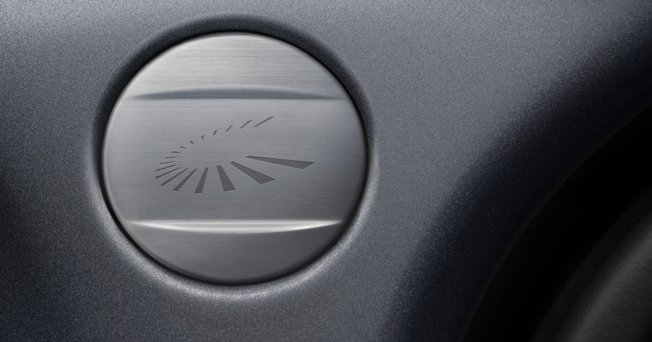 Interno del Land Rover Discovery Tempest, pelle nera e finiture in alluminio Interno del Land Rover Discovery Tempest, pelle nera e finiture in alluminio