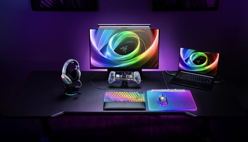 Collezione di accessori da gioco Razer Phantom White