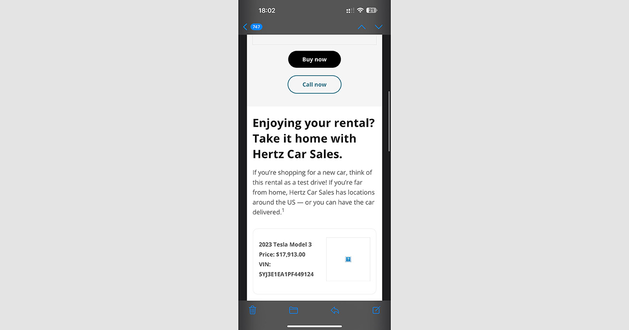 Schermata di un'e-mail di Hertz che offre il riacquisto della Tesla Model 3 Schermata di un'e-mail di Hertz che offre il riacquisto della Tesla Model 3