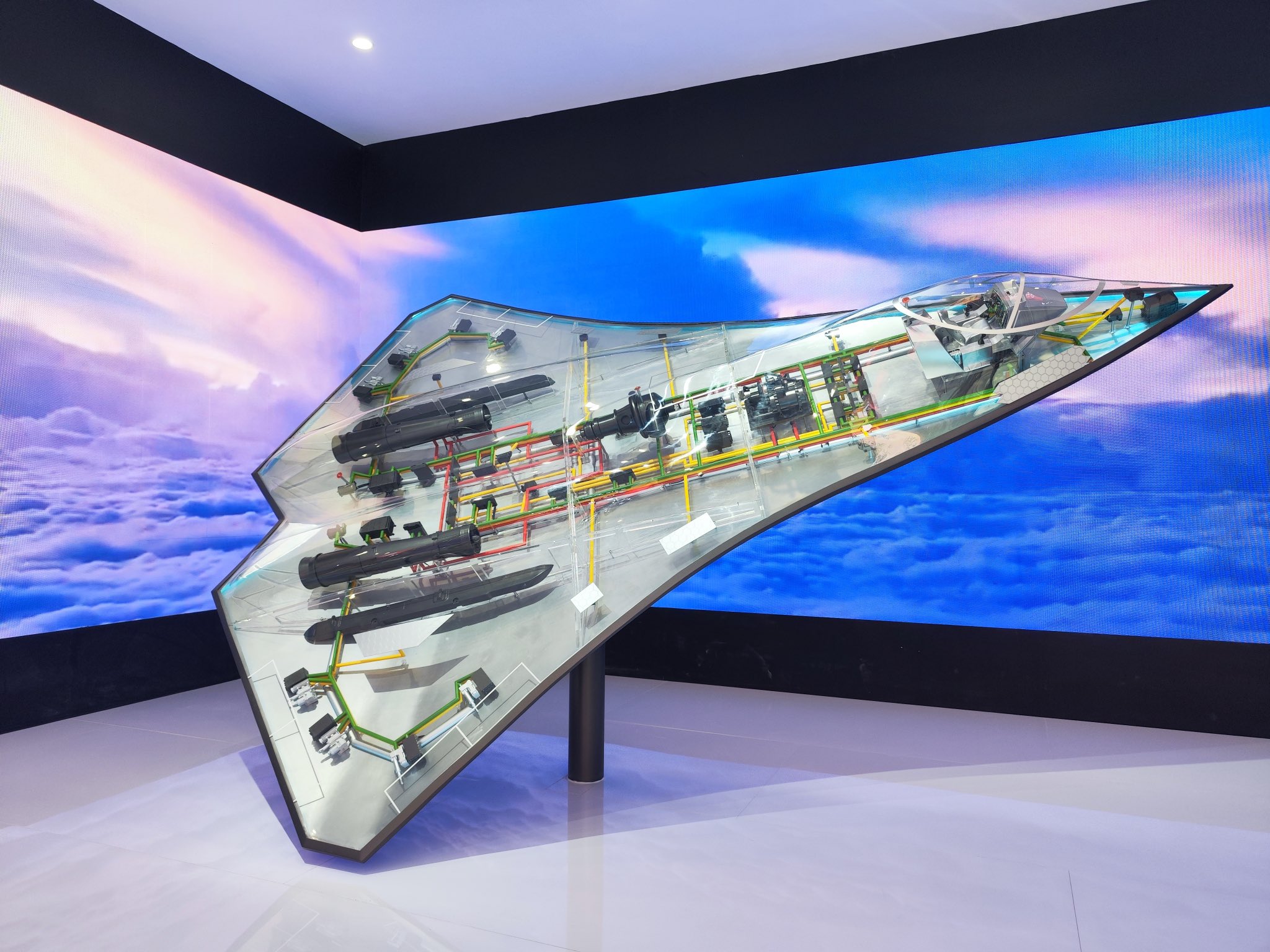 La Cina ha pubblicato il primo mockup del caccia di sesta generazione