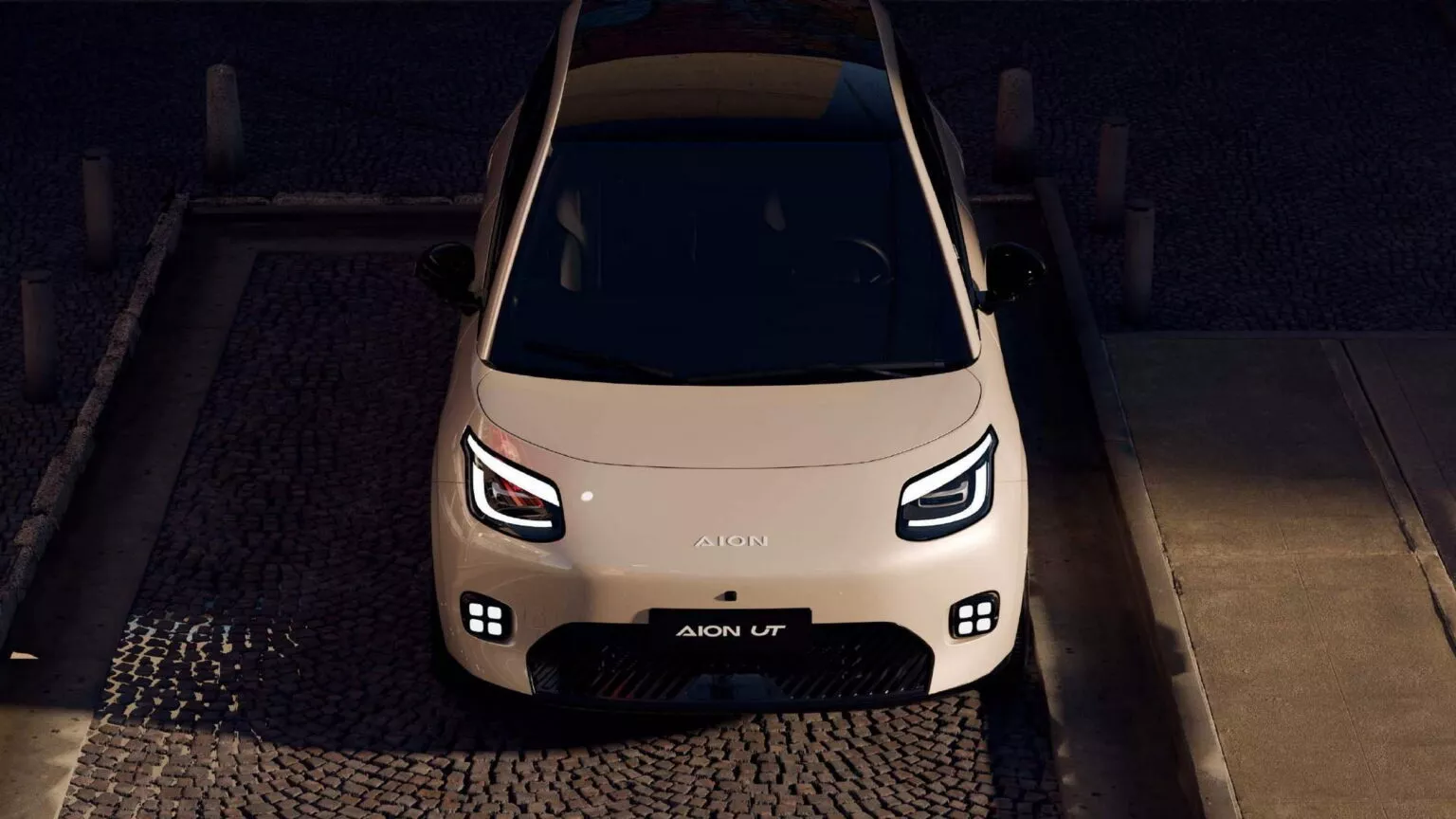 Immagine teaser 2 di GAC Aion UT Immagine teaser 2 di GAC Aion UT