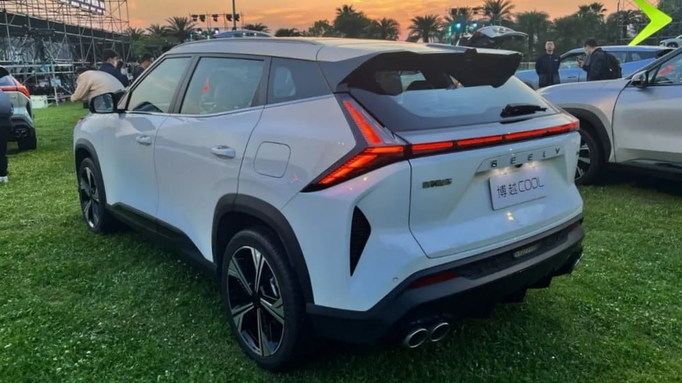 AvtoVAZ ha presentato la LADA Azimut, che è in realtà un crossover Geely Boyue Cool-3 Geely Boyue Cool