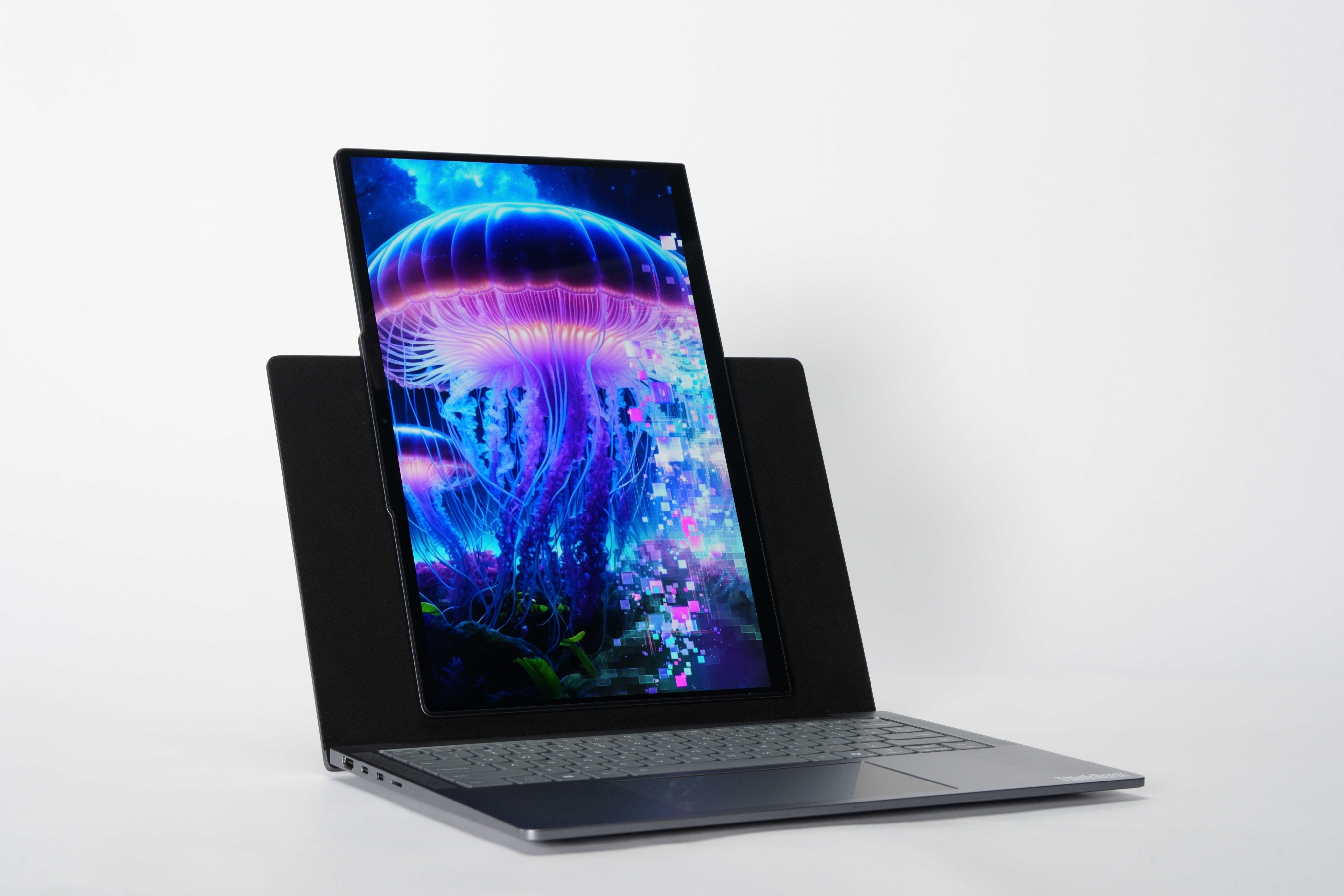 Lenovo Project Pivo. Illustrazione: Evan Blass