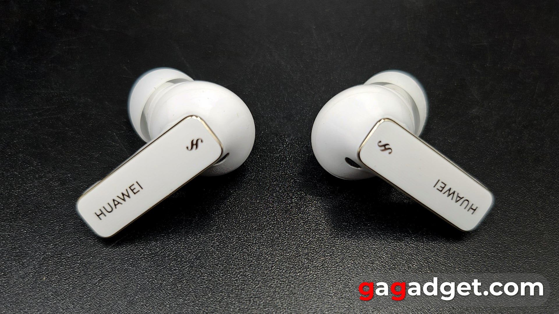 Cancellazione del rumore con effetto memoria: recensione delle cuffie Huawei FreeBuds Pro 4 TWS-13 Cancellazione del rumore con effetto memoria: recensione delle cuffie Huawei FreeBuds Pro 4 TWS-13