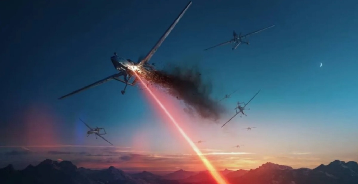 La difesa aerea del futuro: gli esperti hanno parlato del sistema laser P-HEL, che ha già dimostrato la sua efficacia nella lotta contro i droni La difesa aerea del futuro: gli esperti hanno parlato del sistema laser P-HEL, che ha già dimostrato la sua efficacia nella lotta contro i droni