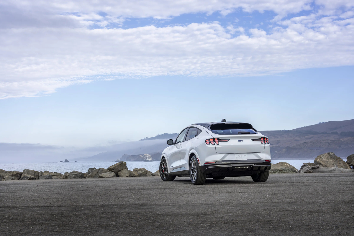 Vista del Ford Mustang Mach-E California Special Vista del Ford Mustang Mach-E California Special