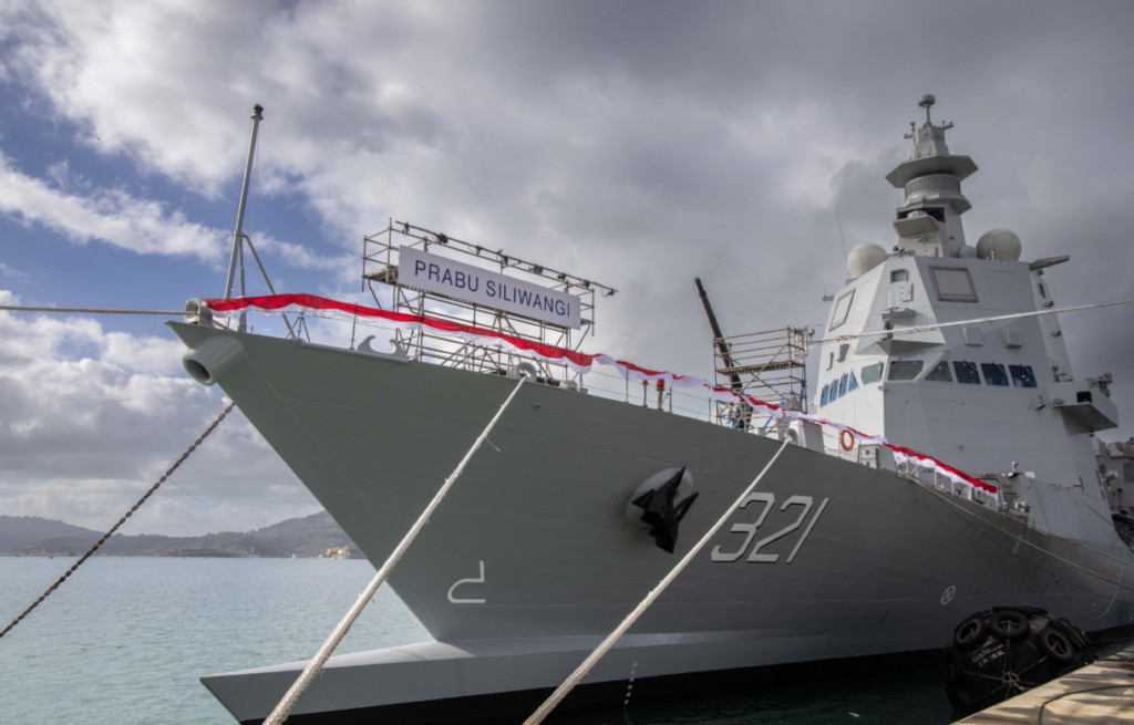 KRI Prabu Siliwangi (321) della Marina indonesiana KRI Prabu Siliwangi (321) della Marina indonesiana