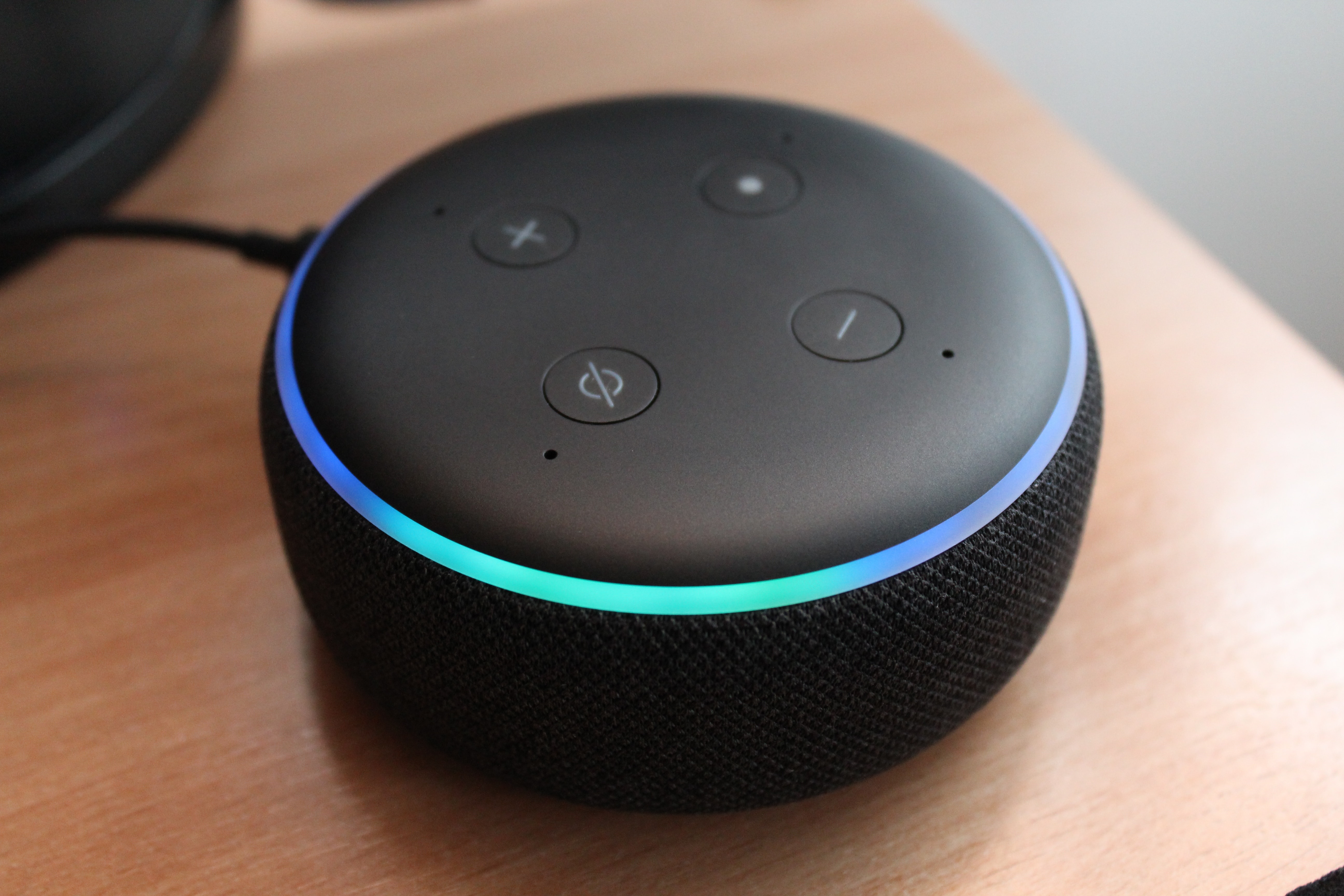 Amazon ha confermato che le registrazioni vocali di Alexa vengono utilizzate per addestrare l'intelligenza artificiale.
