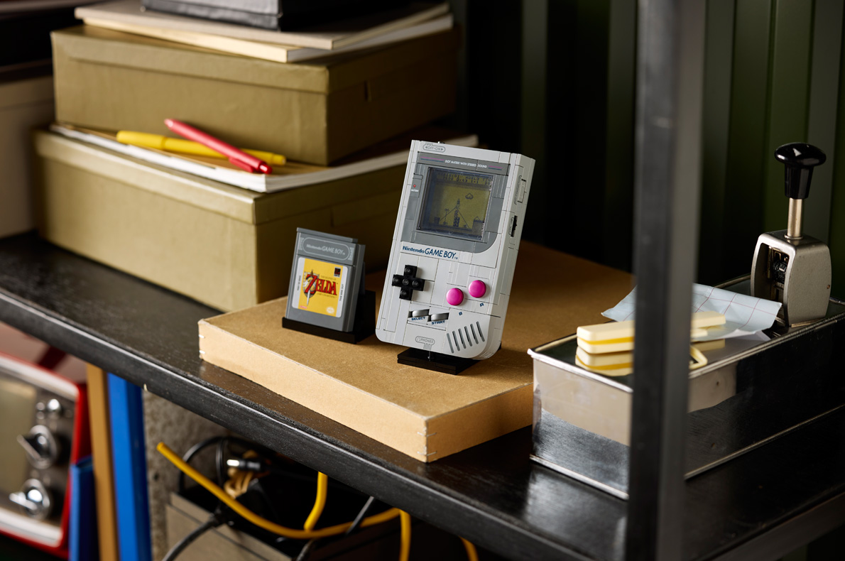 LEGO Game Boy con cartuccia di Zelda