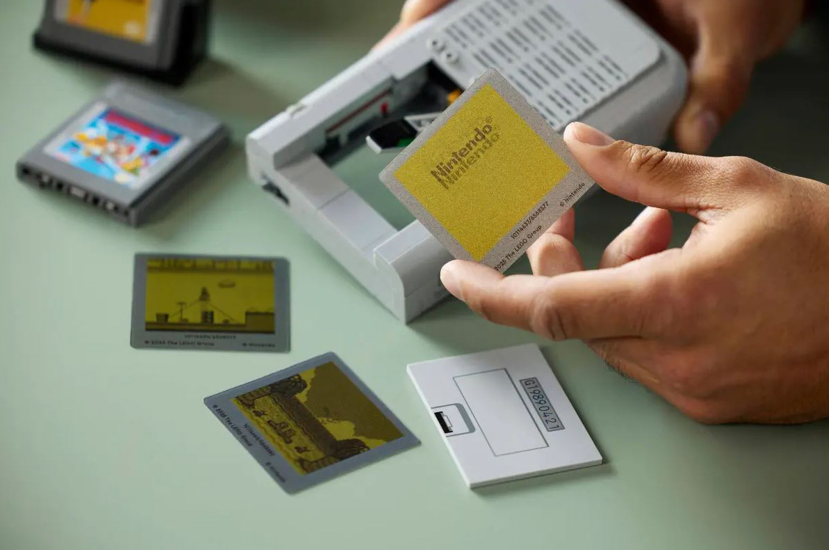 LEGO Game Boy in formato espositivo