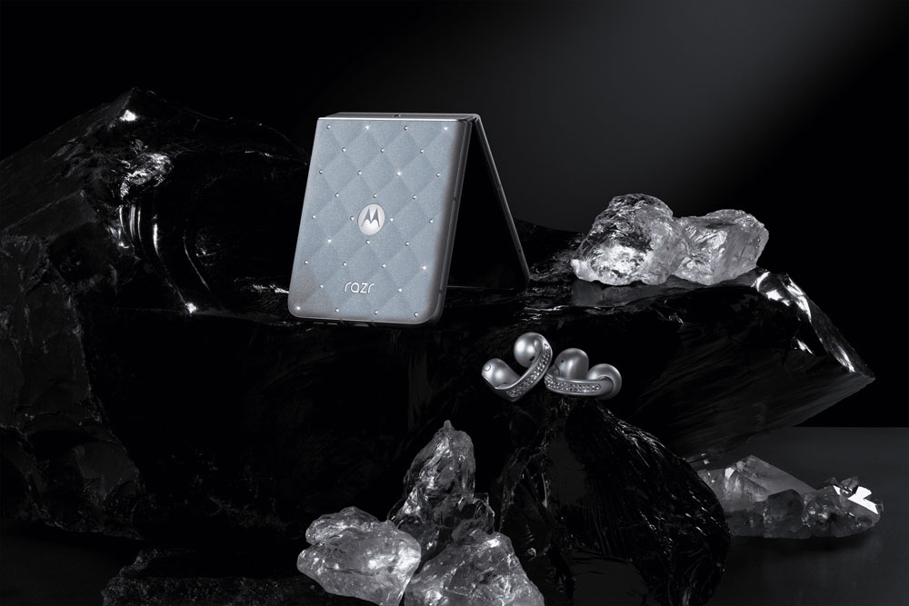 Motorola razr con cristalli Swarovski Motorola razr con cristalli Swarovski