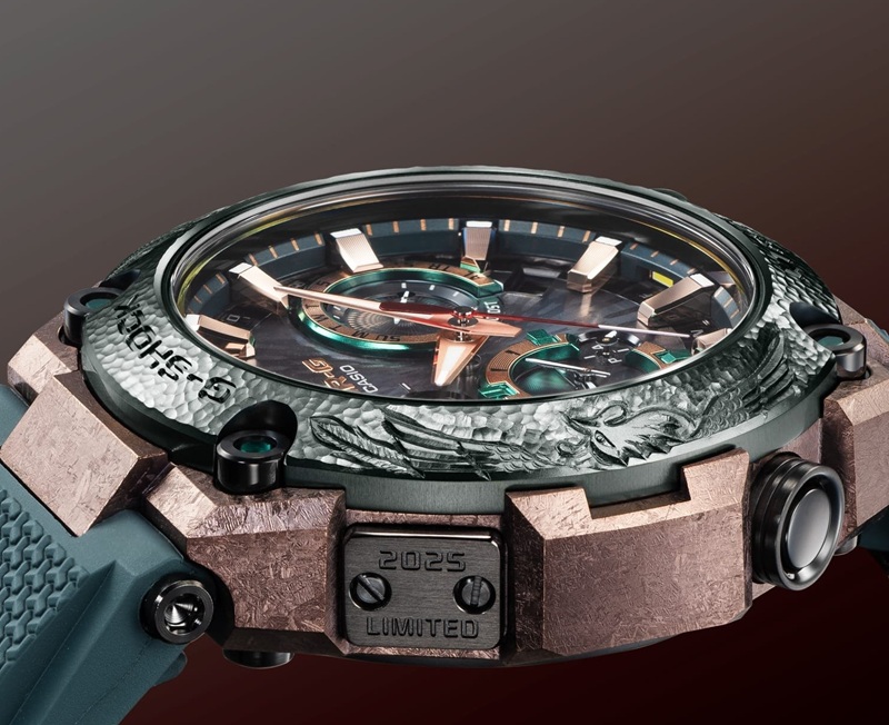 Dettagli del design della lunetta dell'orologio MRG-B2000KT-3A