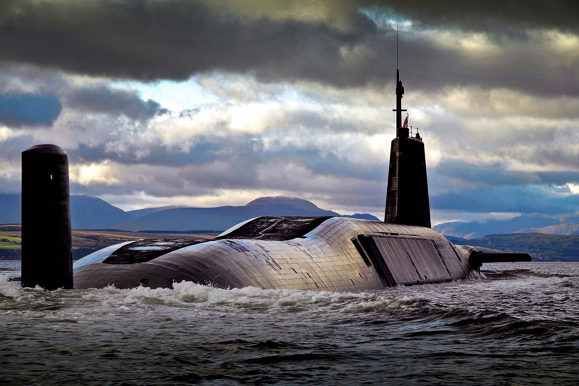 HMS Vengeance HMS Vengeance, un sottomarino della classe Vanguard
