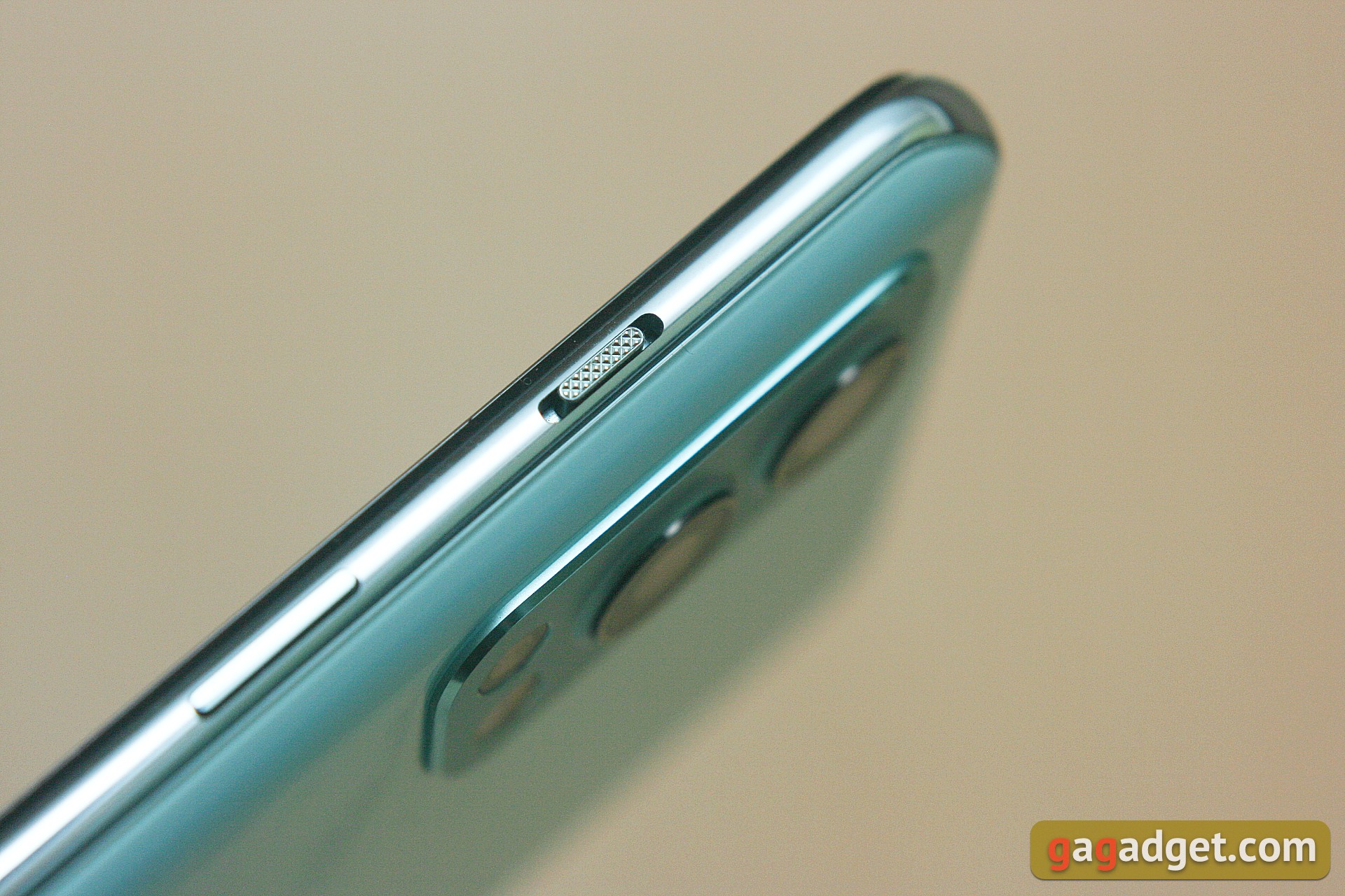 Recensione Oneplus Nord 2: si ricarica in 35 minuti e la fotocamera migliore della categoria-16