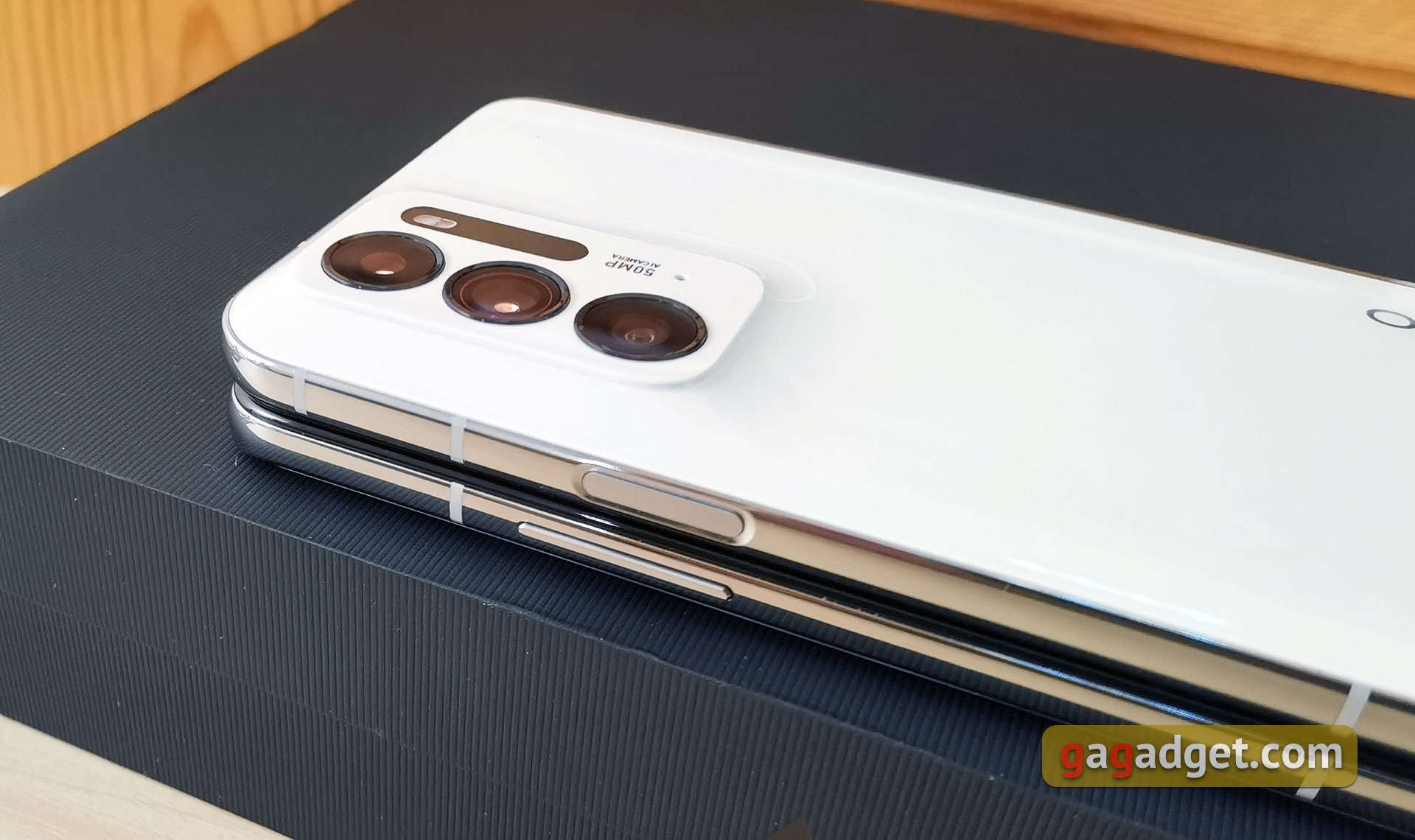 Recensione OPPO Find N: flip-phone pieghevole con schermo non pieghevole-121