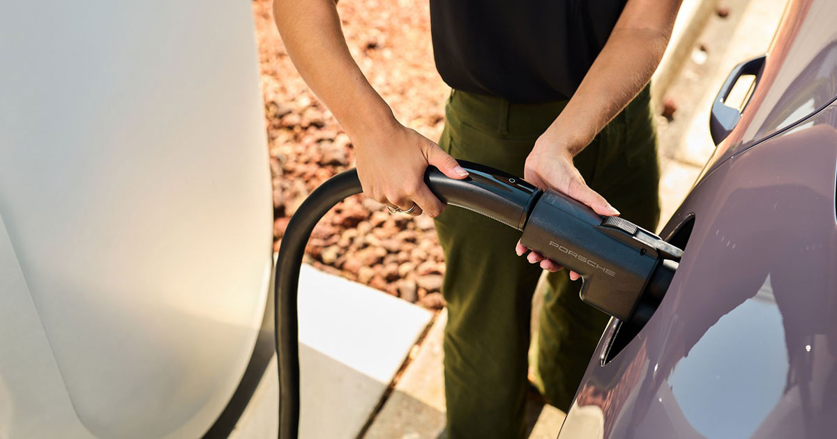 Auto elettriche Audi e Porsche