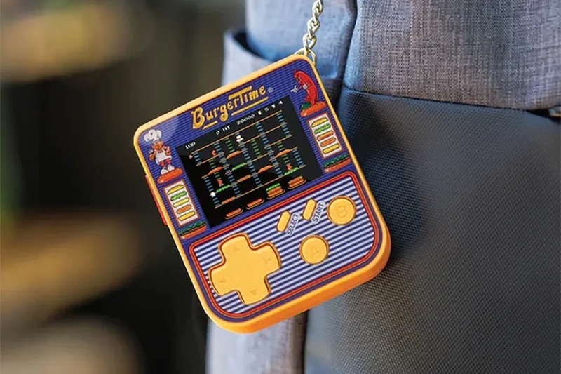 Esempi di giochi su Super Micro Keychain Gamer Esempi di giochi su Super Micro Keychain Gamer