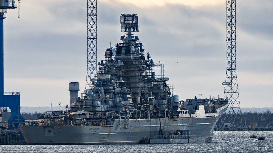 L'incrociatore a propulsione nucleare Admiral Nakhimov in fase di ammodernamento