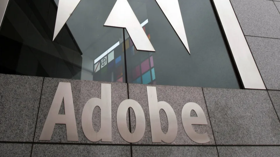 Adobe Premiere Pro ha imparato a rimuovere automaticamente parole d'ordine e rumori di fondo Adobe Premiere Pro ha imparato a rimuovere automaticamente parole d'ordine e rumori di fondo