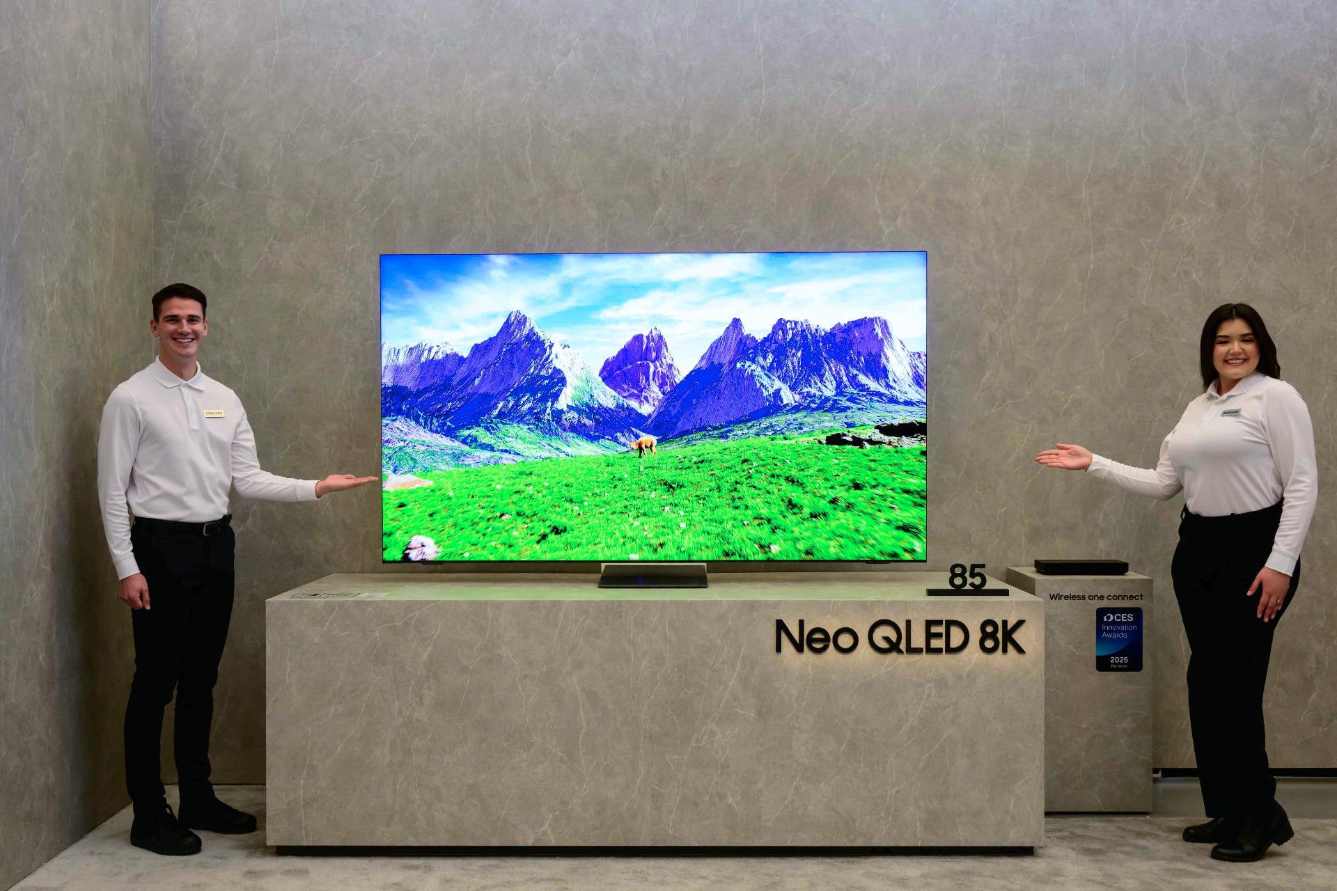 Samsung Neo QLED 8K 2025 TV Samsung Neo QLED 8K 2025 con una diagonale di 85 pollici.