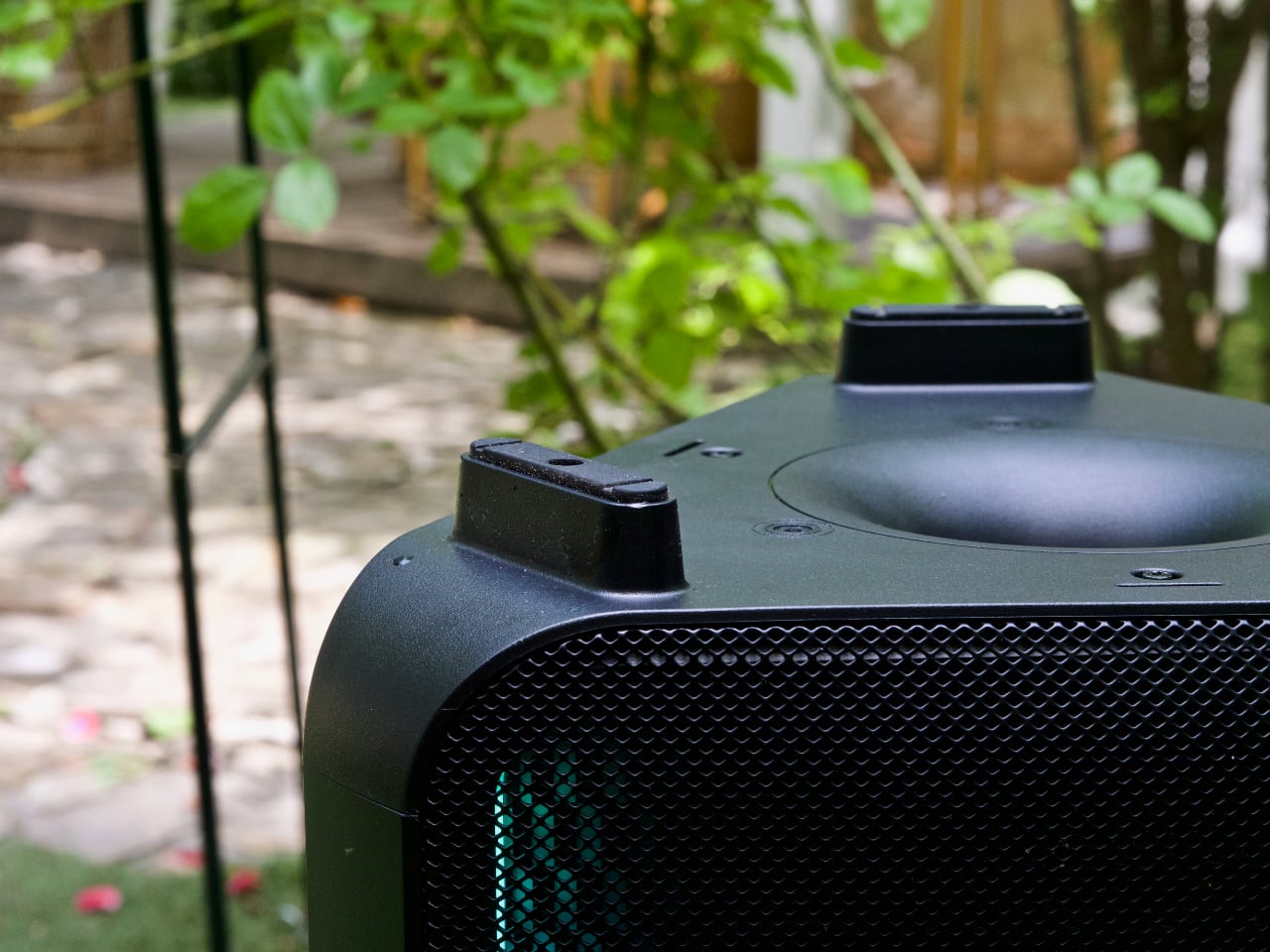 Re dell'atmosfera: recensione del diffusore Samsung Sound Tower MX-ST50B con batteria ricaricabile integrata e illuminazione a LED-32