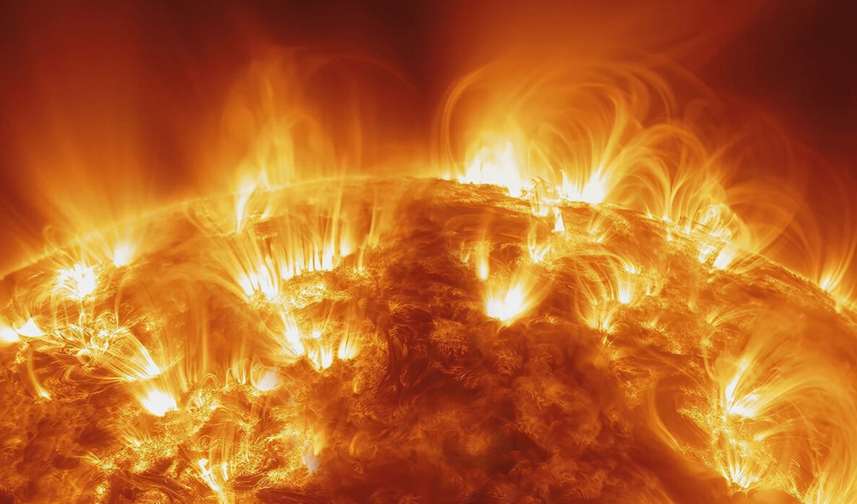 Una tempesta magnetica estrema ha colpito la Terra: potrebbero verificarsi interruzioni nelle comunicazioni, nella fornitura di energia e nel benessere delle persone