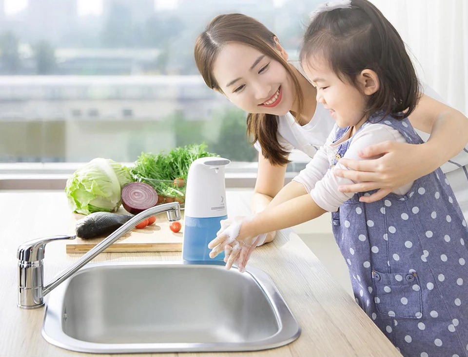 dispenser a sfioramento per sapone liquido distributore automatico di sapone