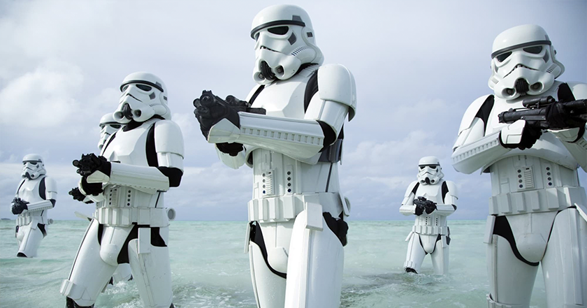 Voci di corridoio: La Disney si sta preparando a girare un nuovo film nell'universo di Star Wars. Uno dei creatori dovrebbe essere l'autore della serie TV "Lost". Voci di corridoio: La Disney si sta preparando a girare un nuovo film nell'universo di Star Wars. Uno dei creatori dovrebbe essere l'autore della serie TV "Lost".