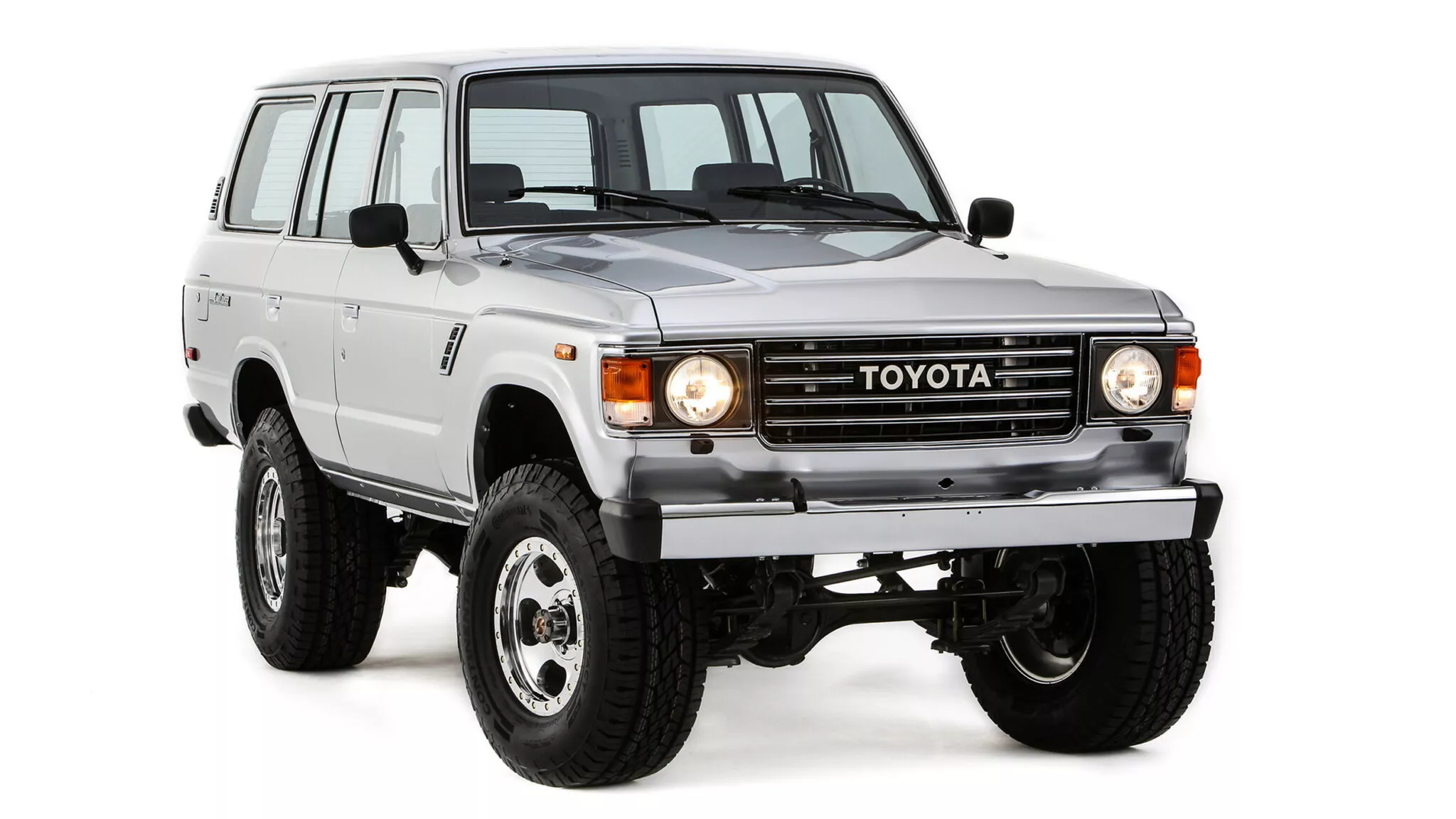 Vista frontale della Toyota Turbo Trail Cruiser Vista frontale della Toyota Turbo Trail Cruiser