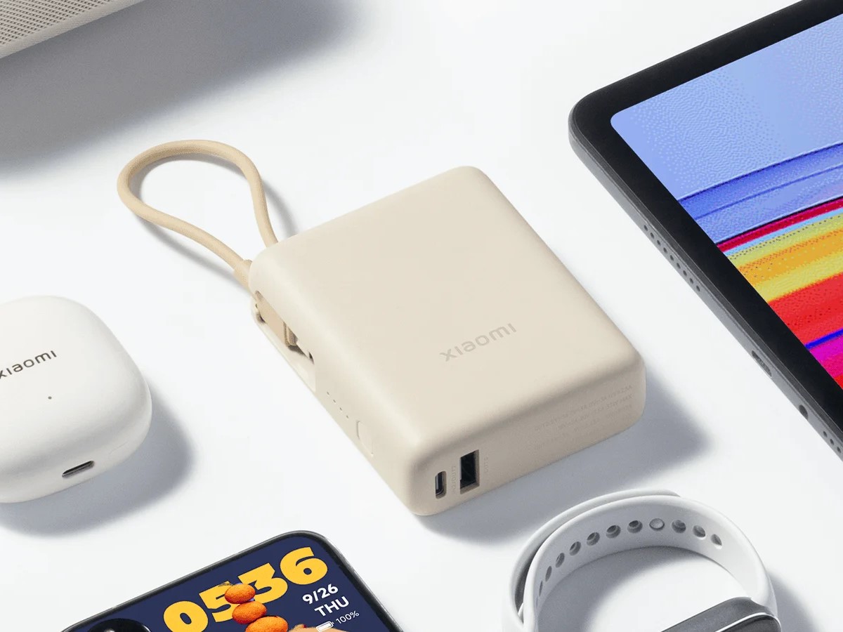 Xiaomi Power Bank 33W 10000 con cavo incorporato Xiaomi Power Bank 33W 10000 con cavo incorporato