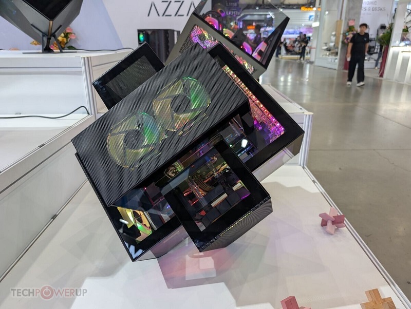 Il Cube Case di Azza Il Cube Case di Azza