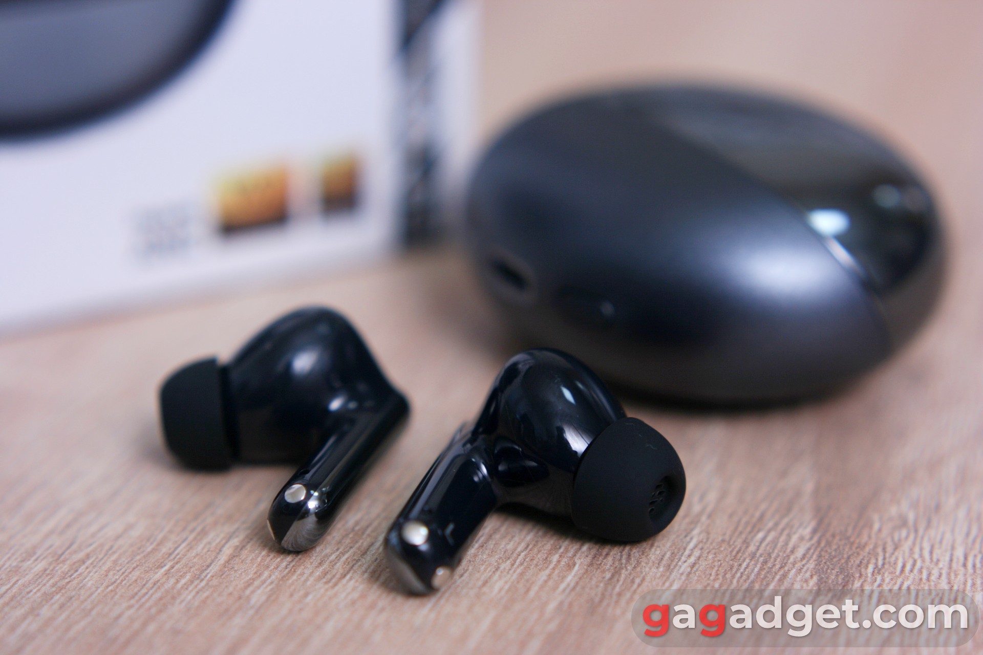 Haylou FlowBuds N55 con confezione