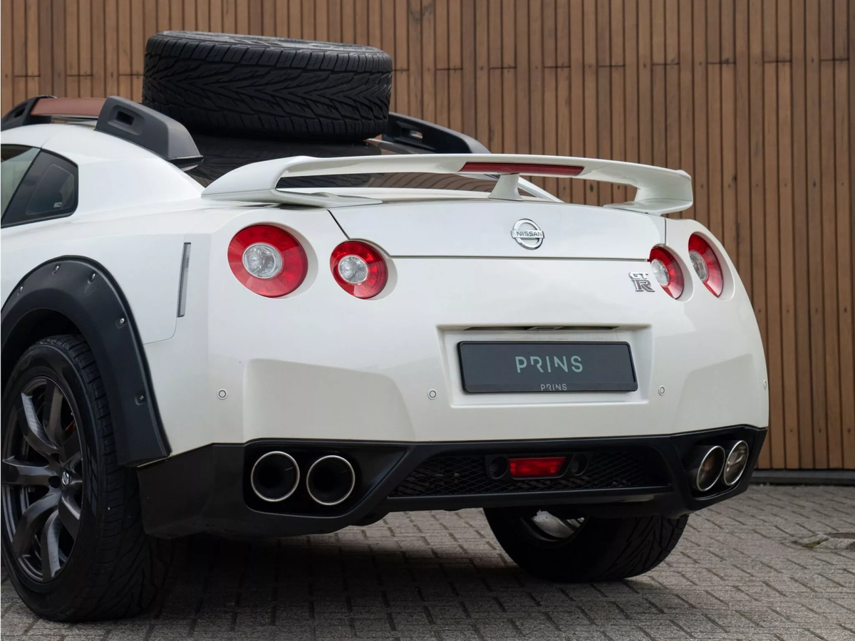 Vista complessiva del Nissan GT-R R35